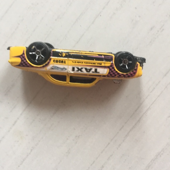 Vintage 2000 Hot Wheels - Yellow SHOE BOX - Taxi T9595 - Picture 7 of 12